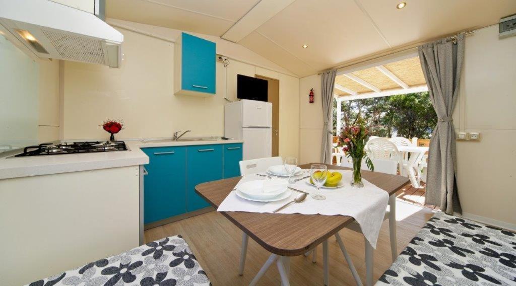 Mobile homes Lussmarin Mali Lošinj Extérieur photo